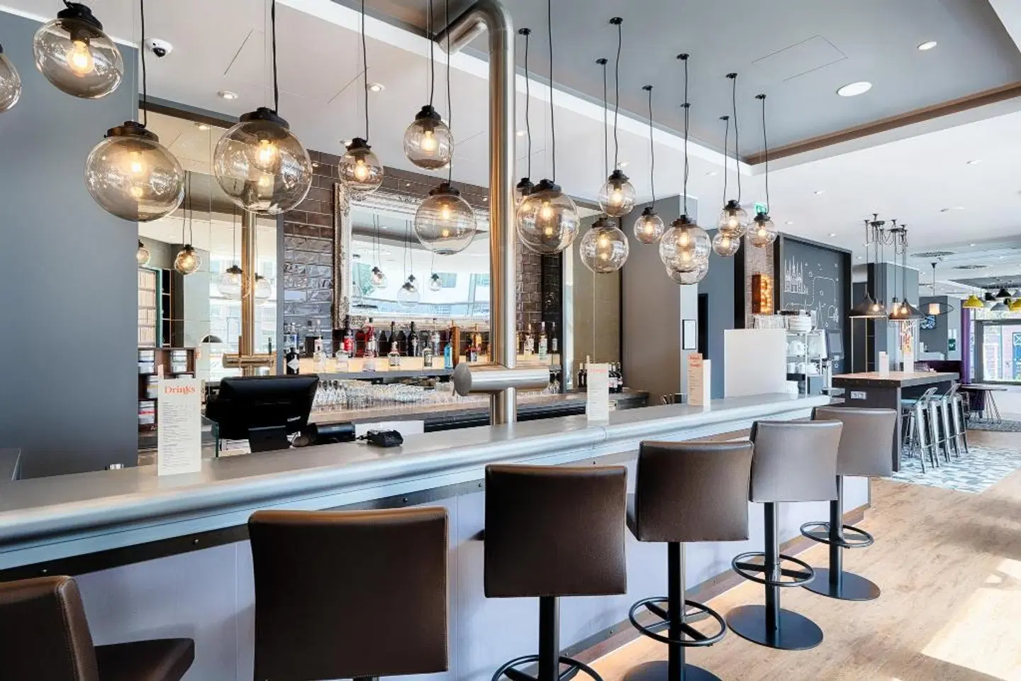 Premier Inn Lubeck City Centre Bar
