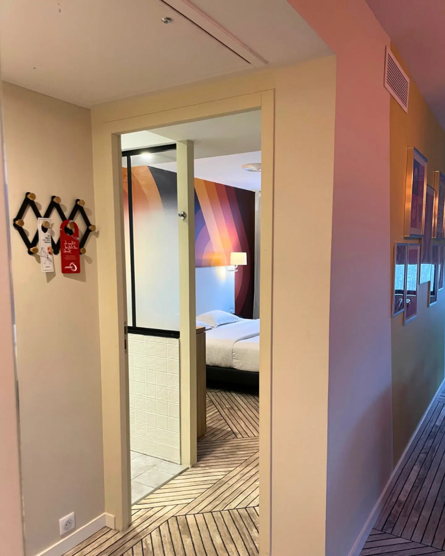 The Originals Boutique, Hotel Maison Montmartre ROOM_EXAMPLE