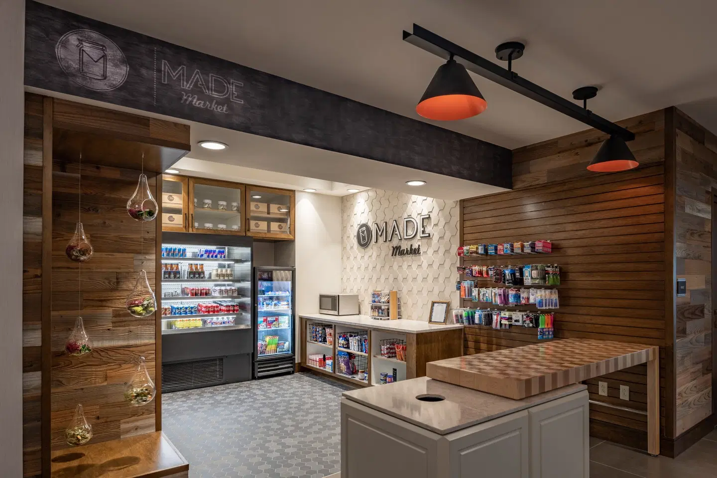 DoubleTree Club by Hilton Dallas-Farmers Branch Bar