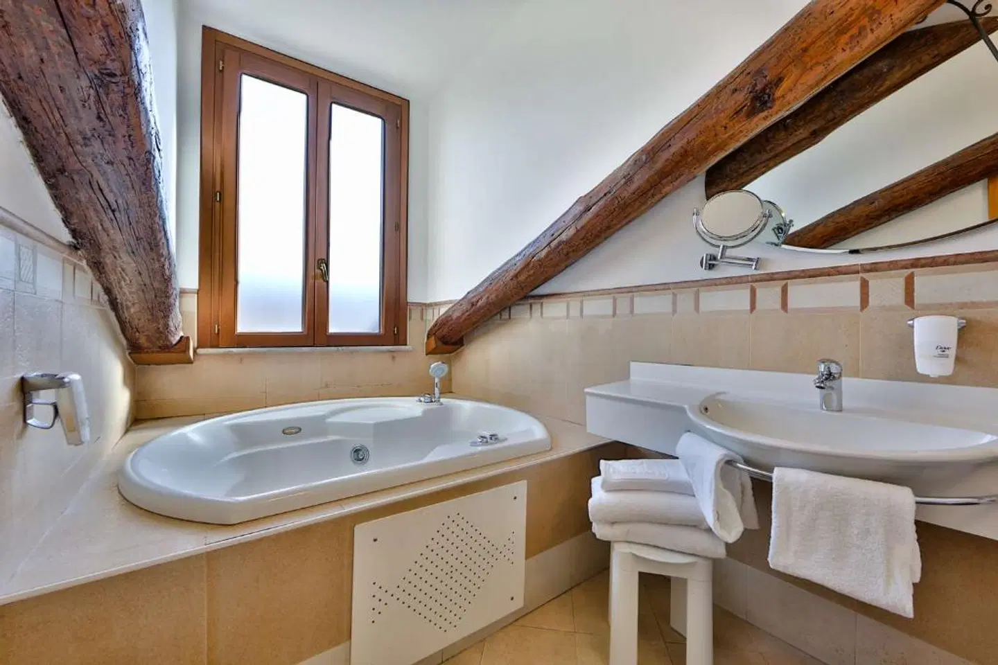 Best Western Plus Hotel Genova Badezimmer