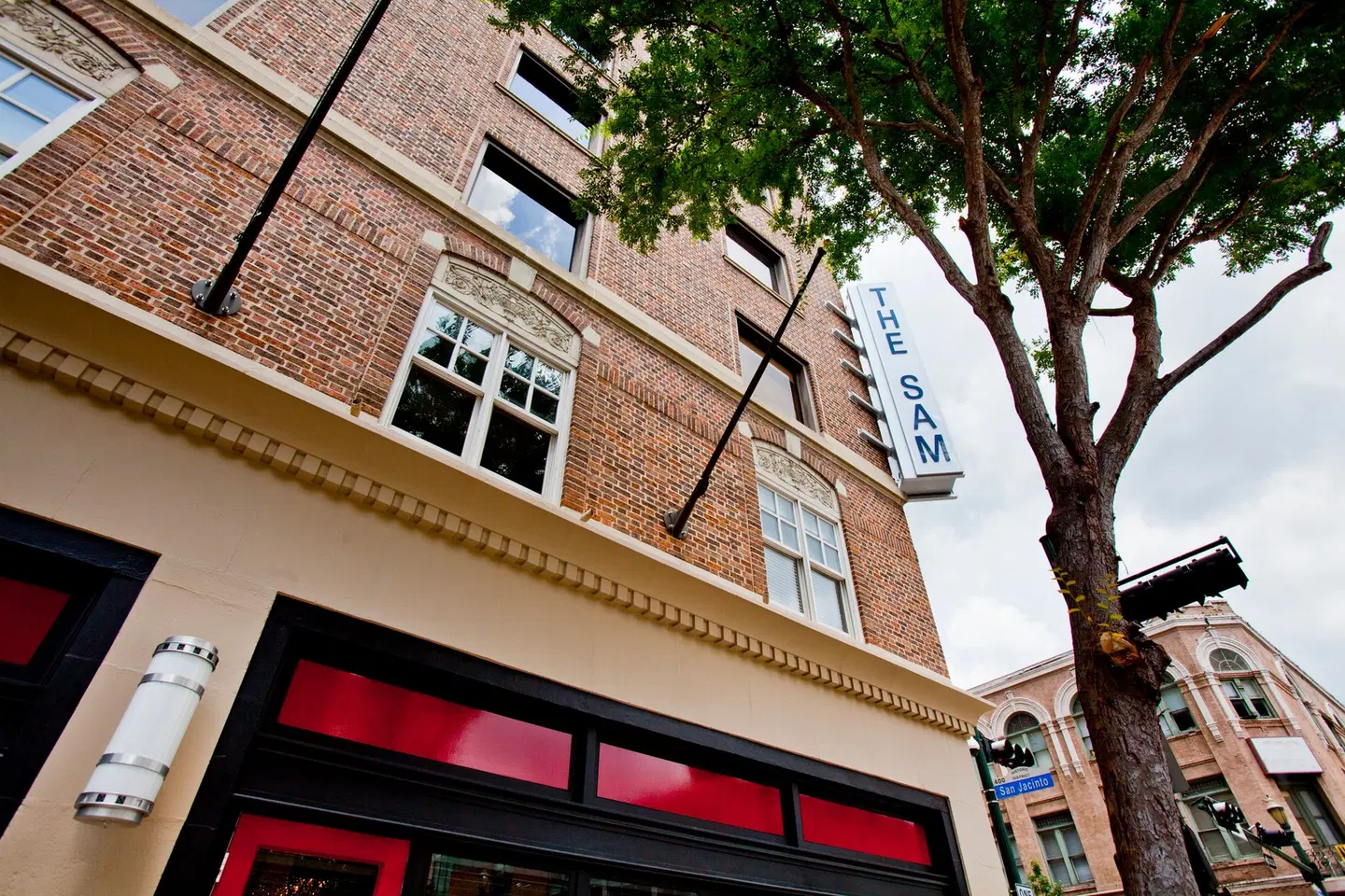 The Sam Houston, Curio Collection by Hilton EXTERIOR