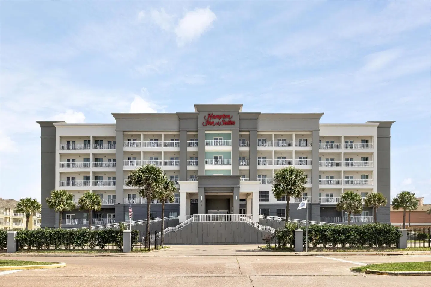 Hampton Inn & Suites Galveston EXTERIOR