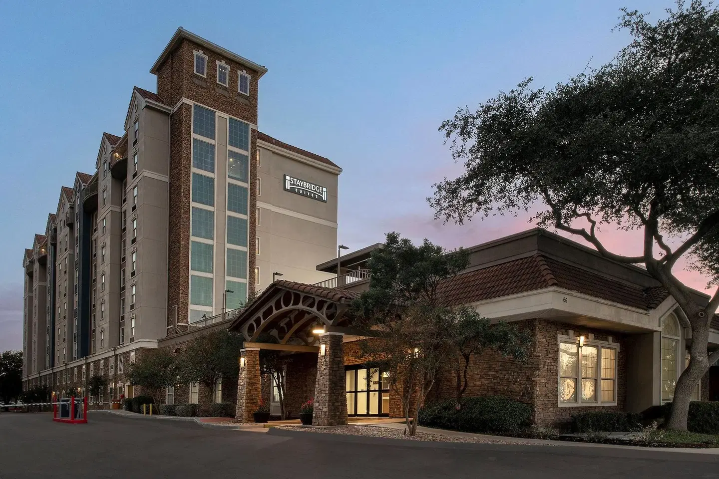 Staybridge Suites San Antonio-Airport by IHG EXTERIOR