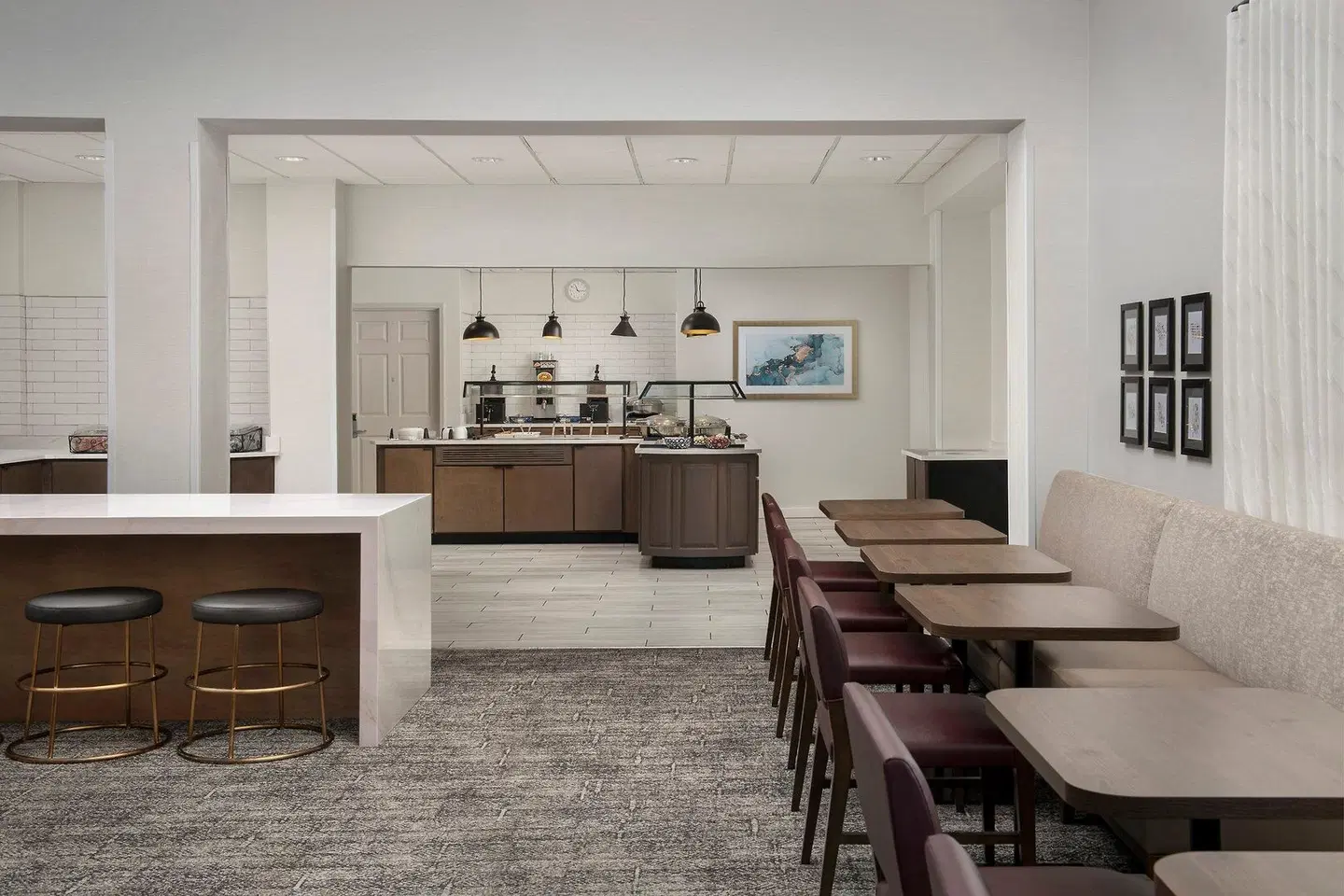 Staybridge Suites San Antonio-Airport by IHG Bar