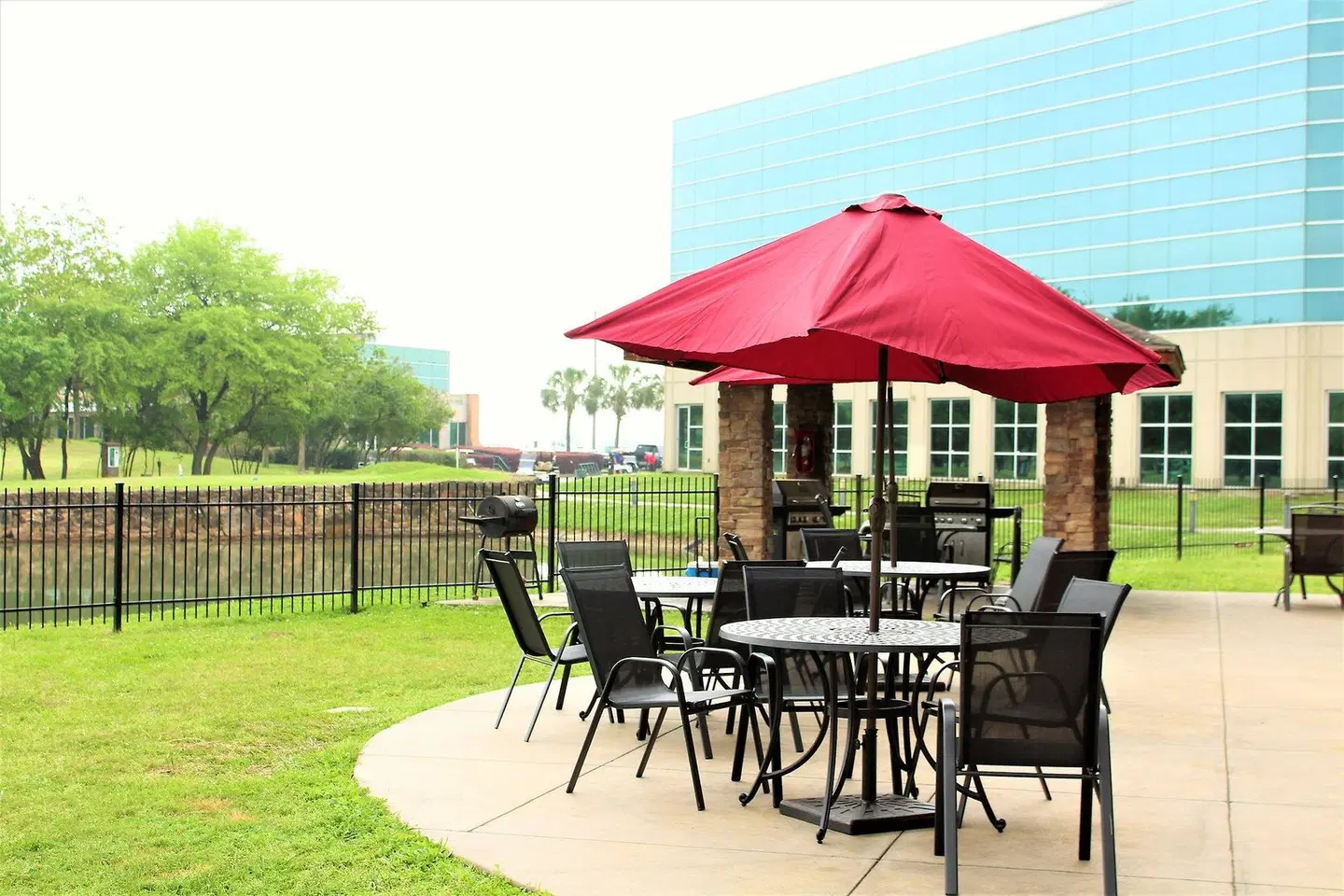 Staybridge Suites Houston Willowbrook by IHG Terrasse