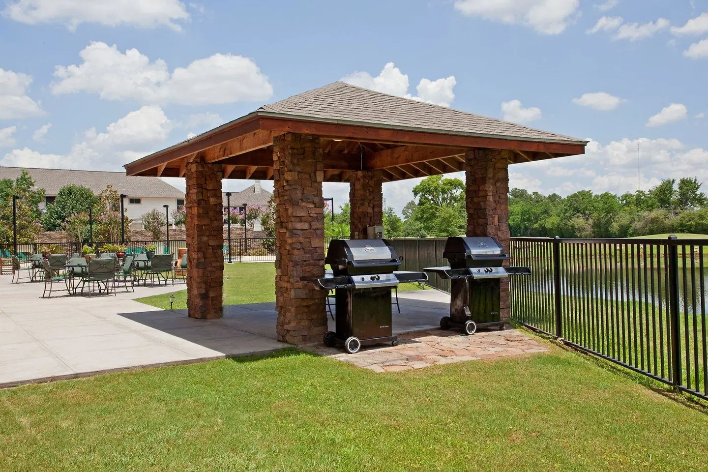 Staybridge Suites Houston Willowbrook by IHG Garten