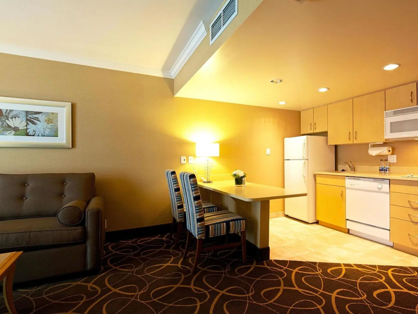 Hampton Inn & Suites by Hilton Vancouver-Downtown ROOM_EXAMPLE