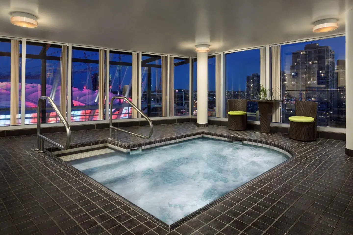 Hampton Inn & Suites by Hilton Vancouver-Downtown HEALTH_BEAUTY
