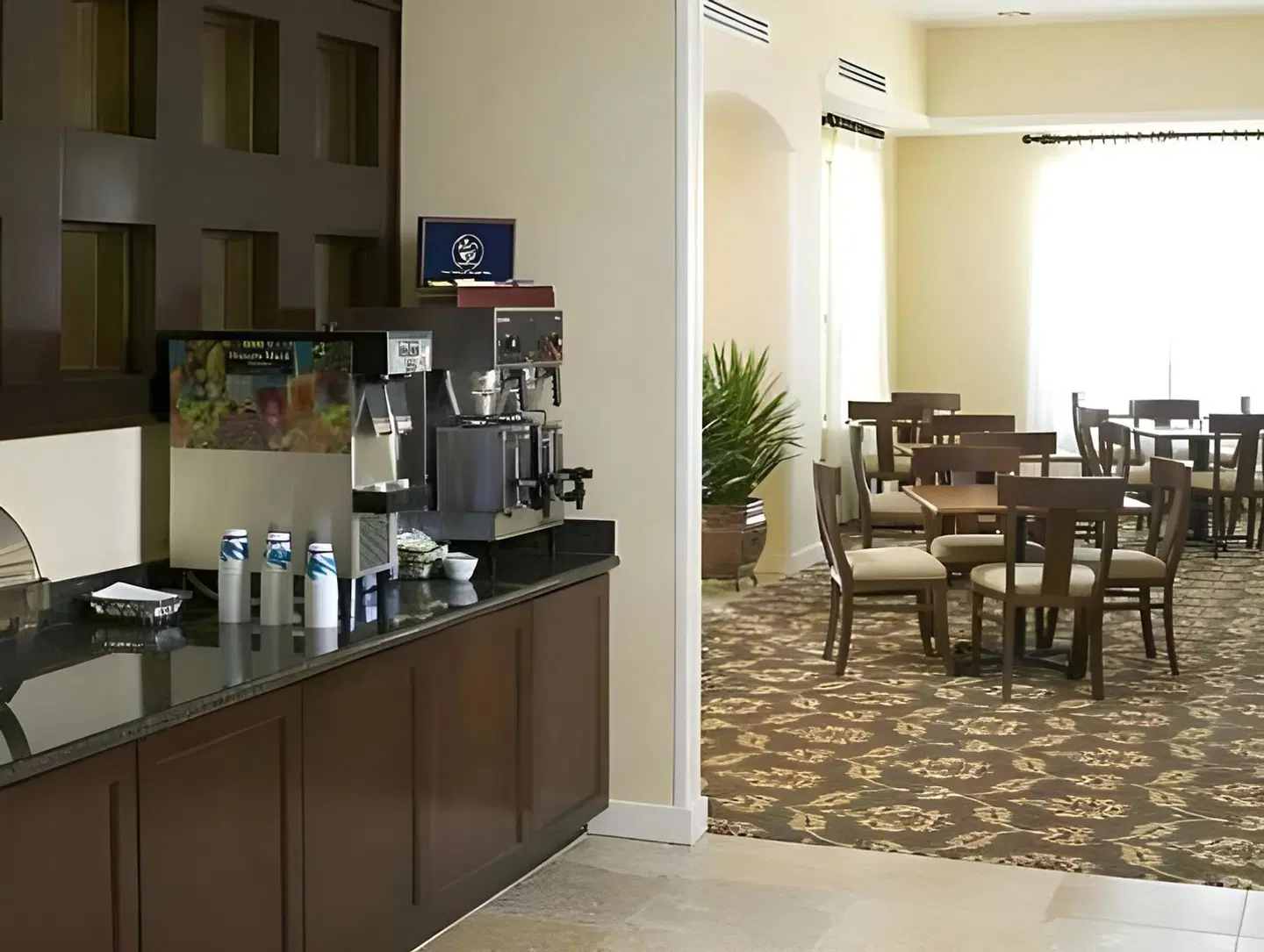 Residence Inn by Marriott Fort Worth Cultural District Bar