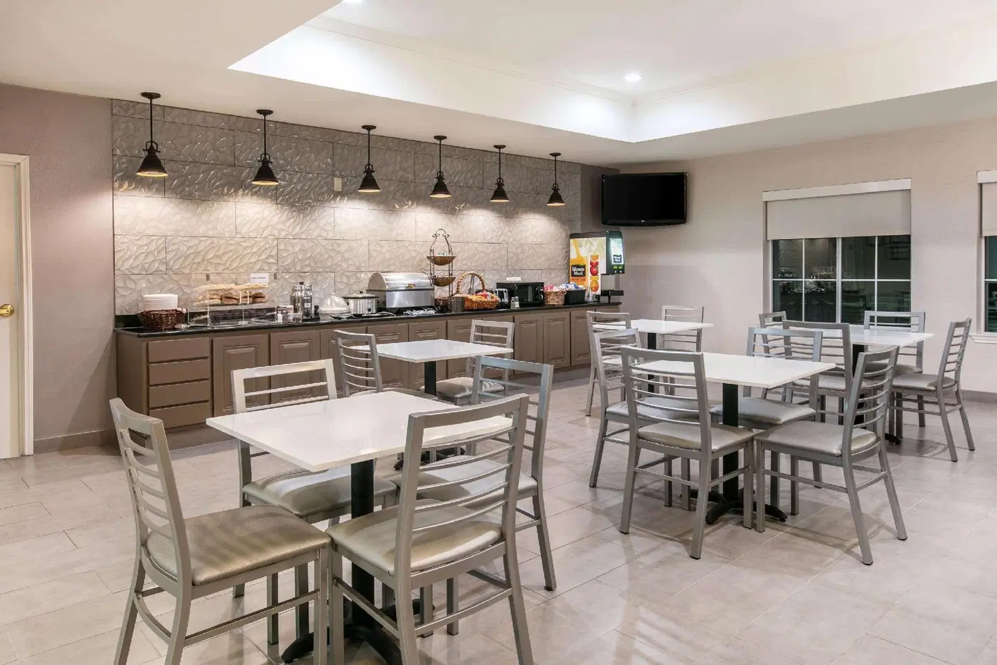 La Quinta Inn & Suites by Wyndham Fredericksburg Restaurant