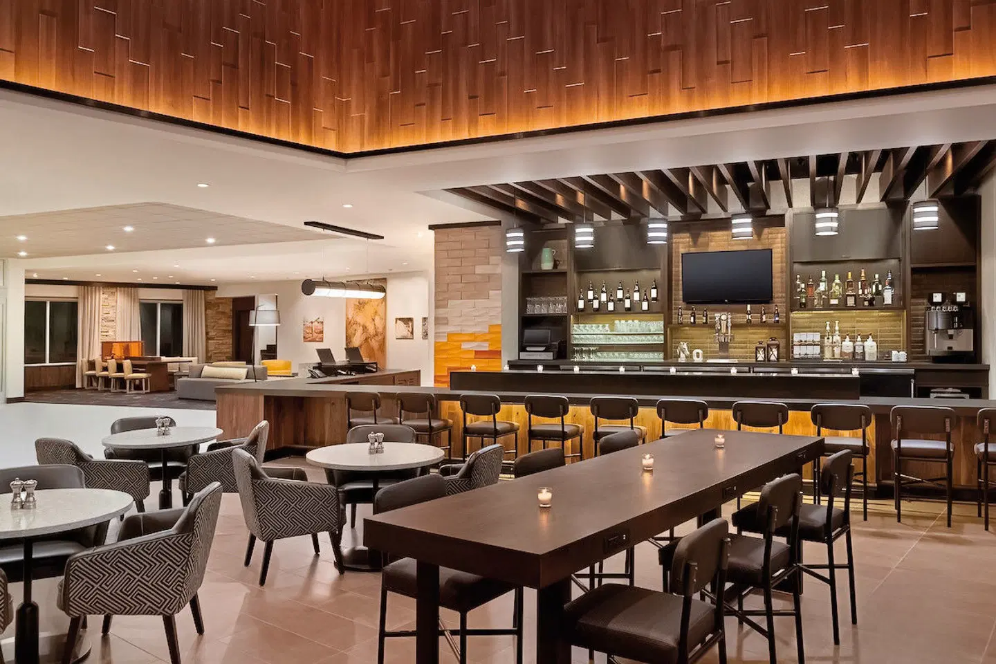 Hyatt Place Page Lake Powell Bar
