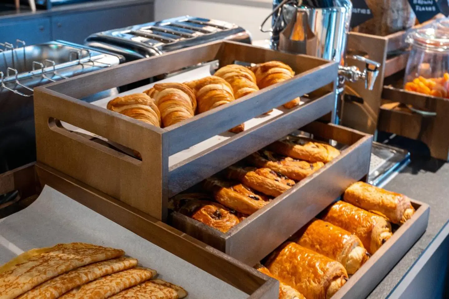 Staycity Aparthotels Paris La Defense Restaurant