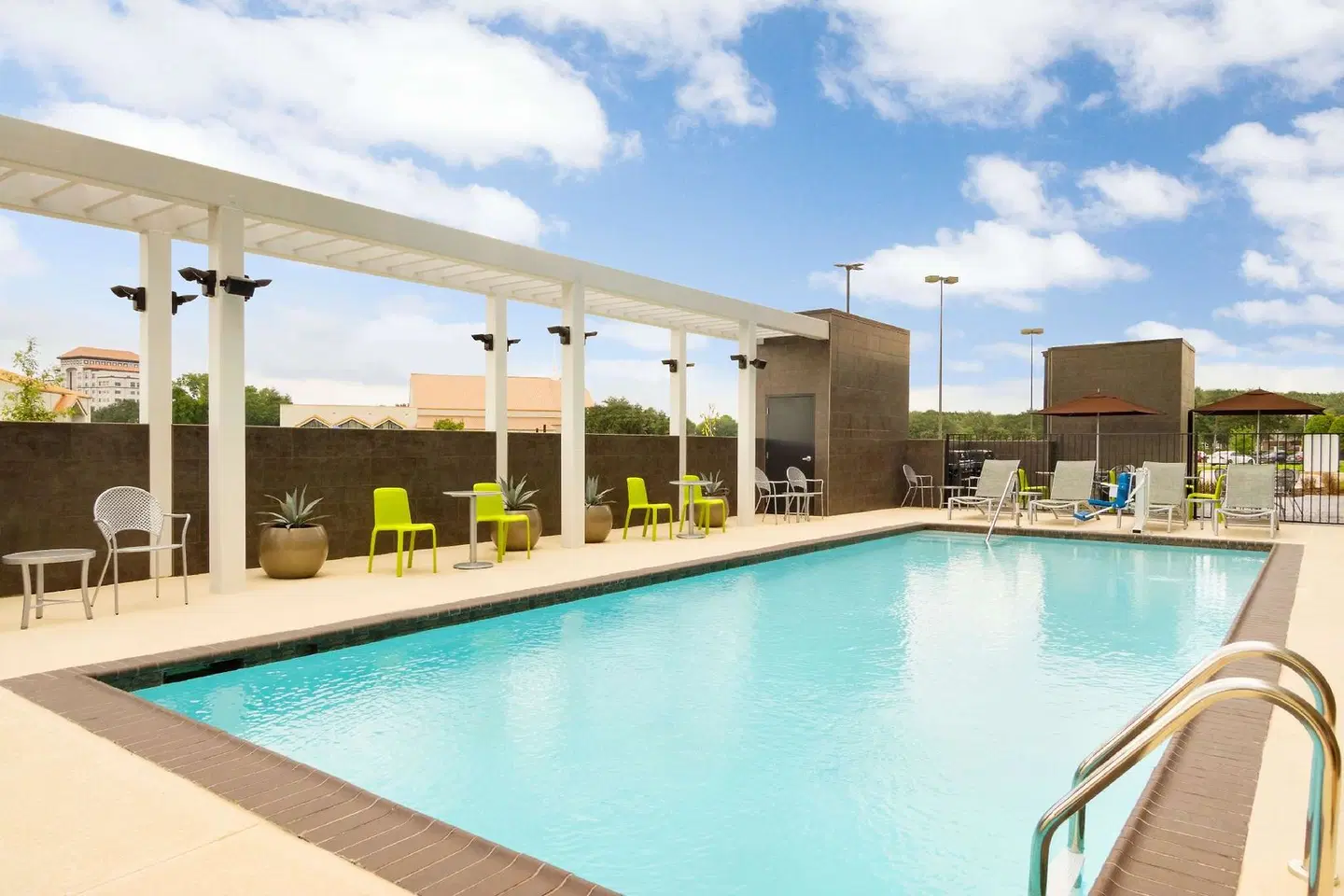 Home2 Suites by Hilton Houston Stafford OUTDOOR_POOL