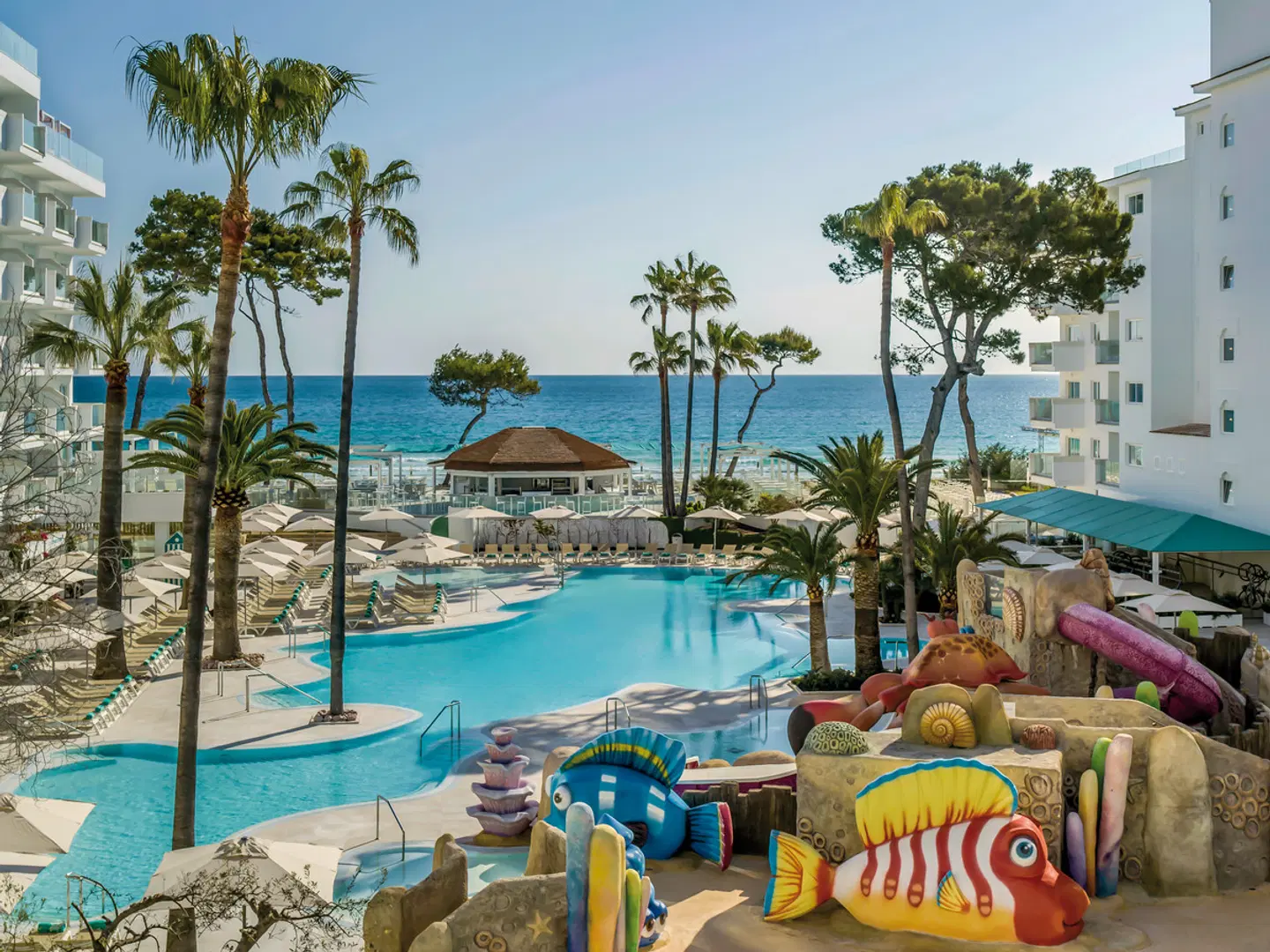 Iberostar Waves Alcudia Park OUTDOOR_POOL