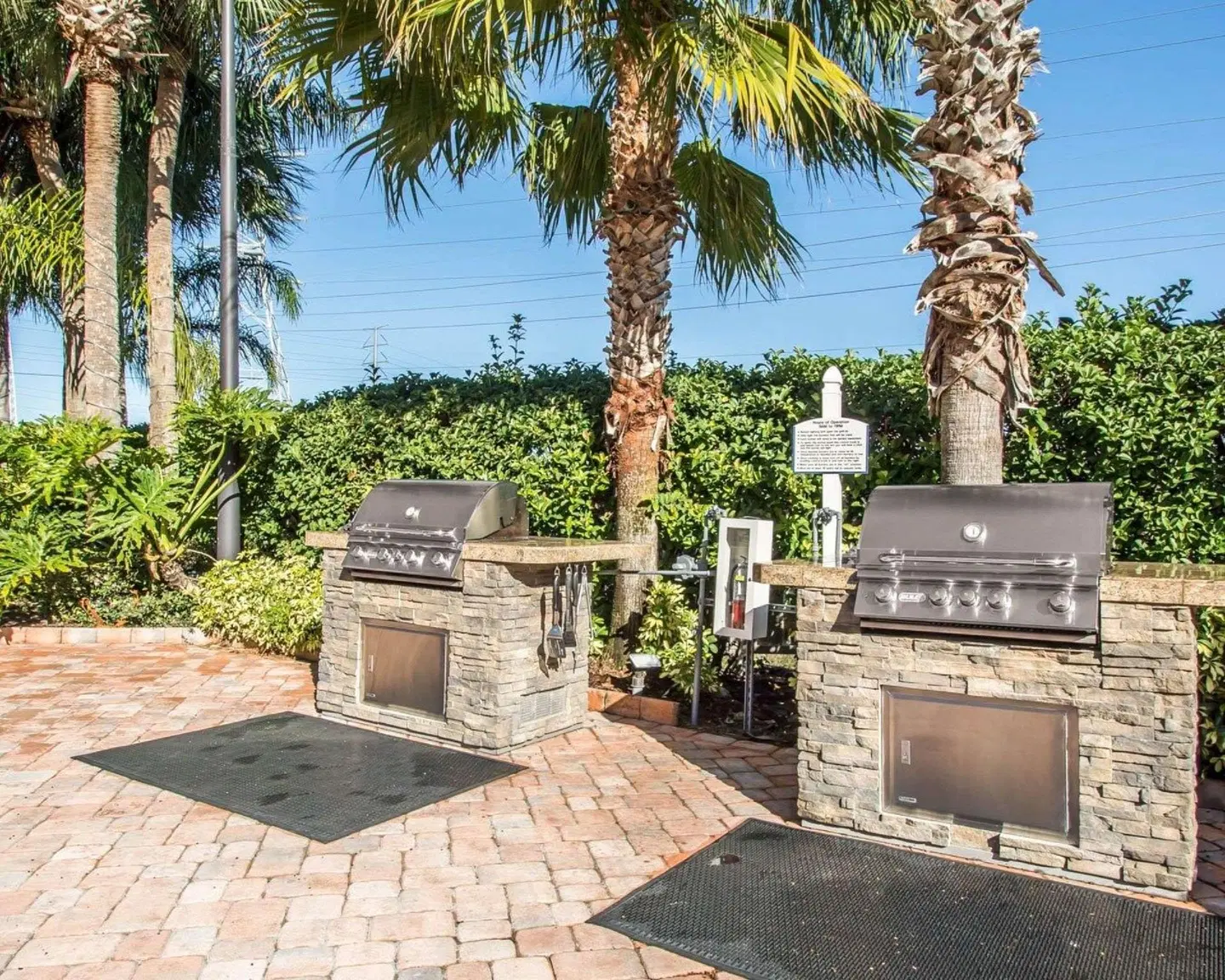 Orlandos Sunshine Resort Terrasse