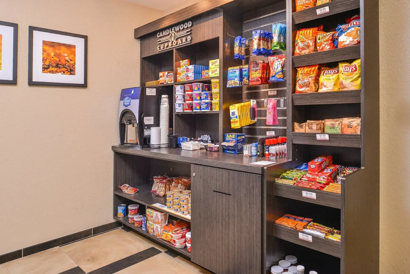 Candlewood Suites Beaumont Bar