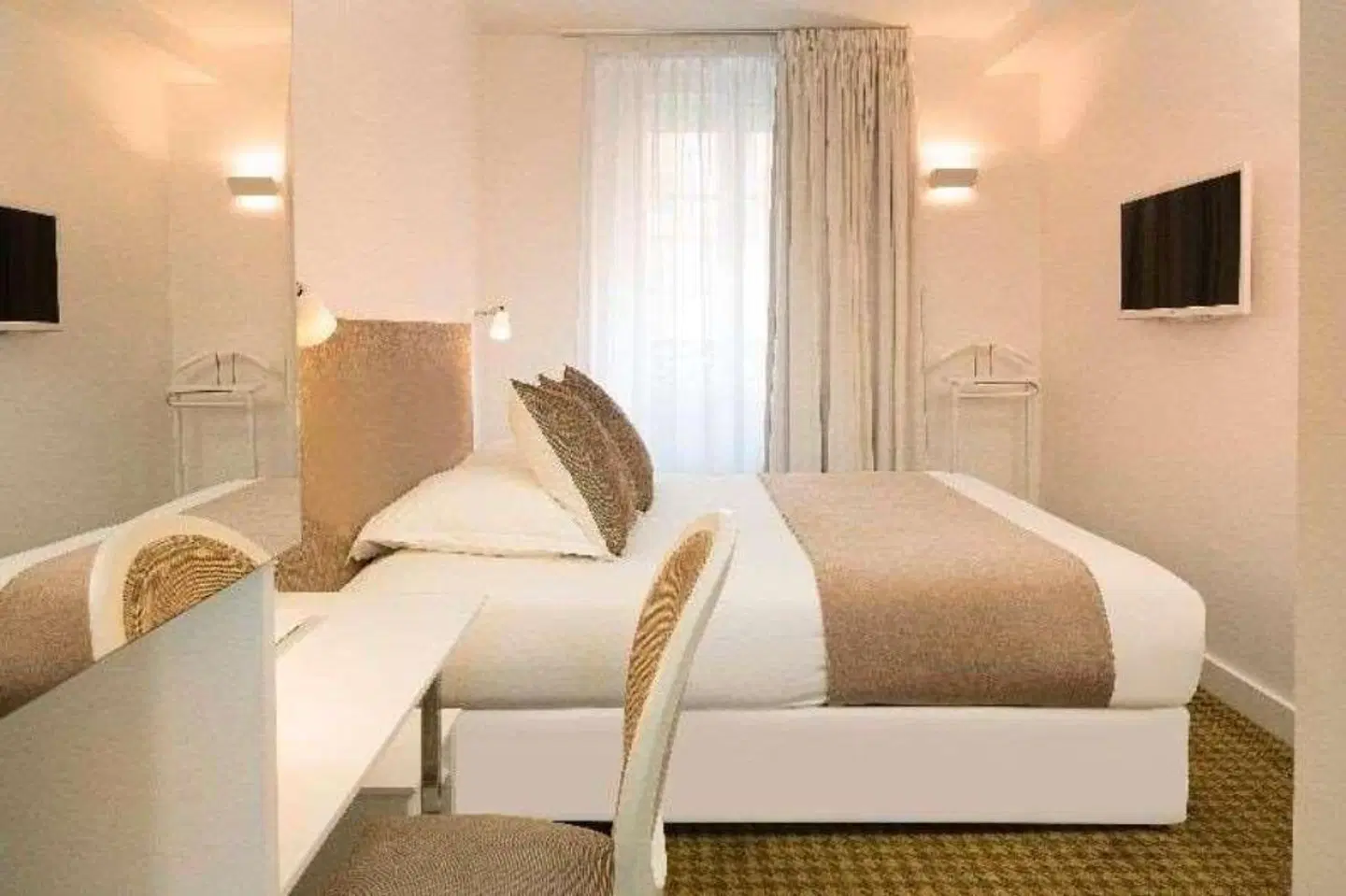 Hôtel Mistral ROOM_EXAMPLE