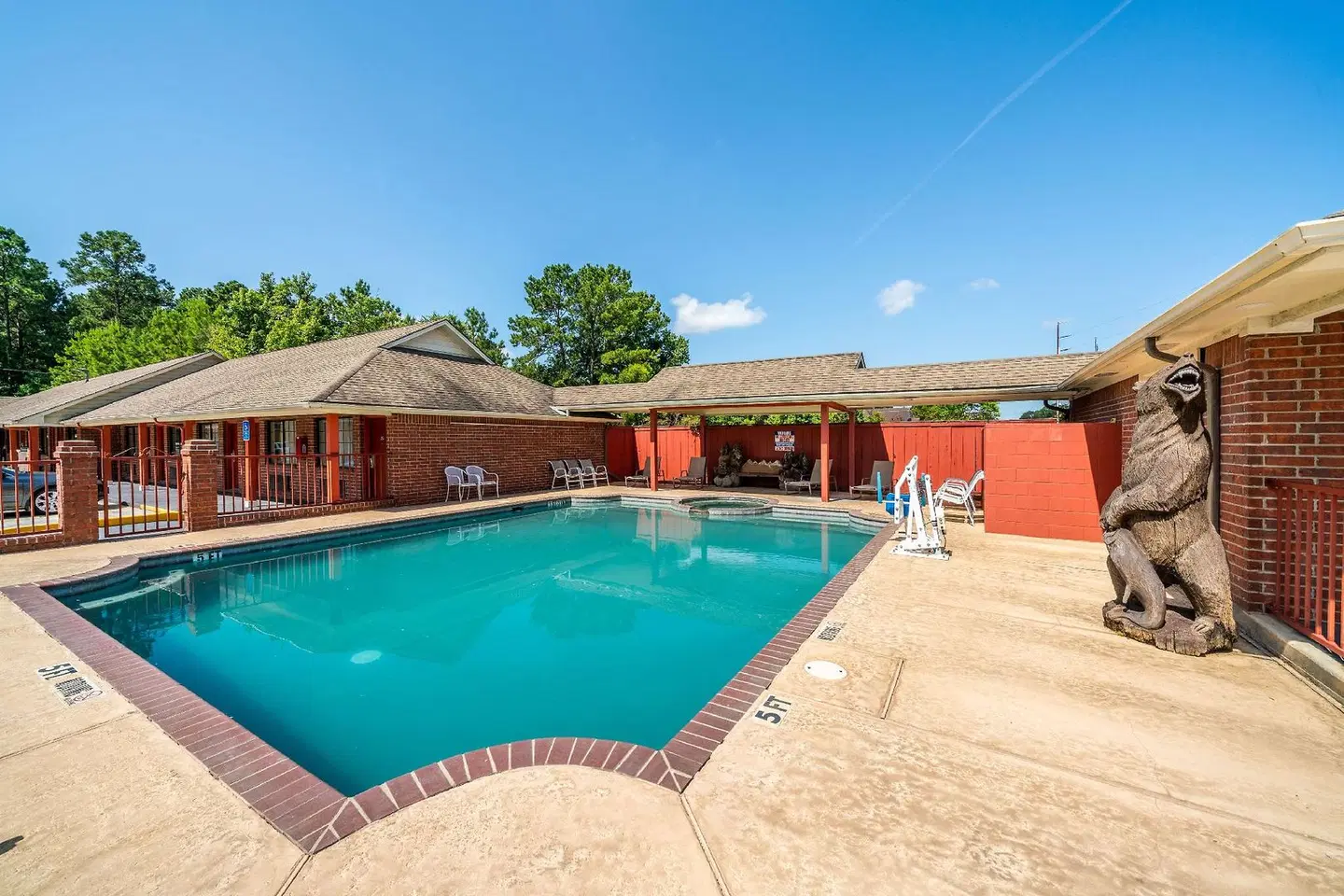 Best Western Inn Of Jasper OUTDOOR_POOL