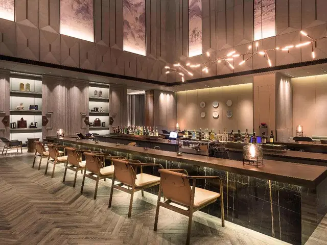Novotel Shanghai Clover Hotel Bar