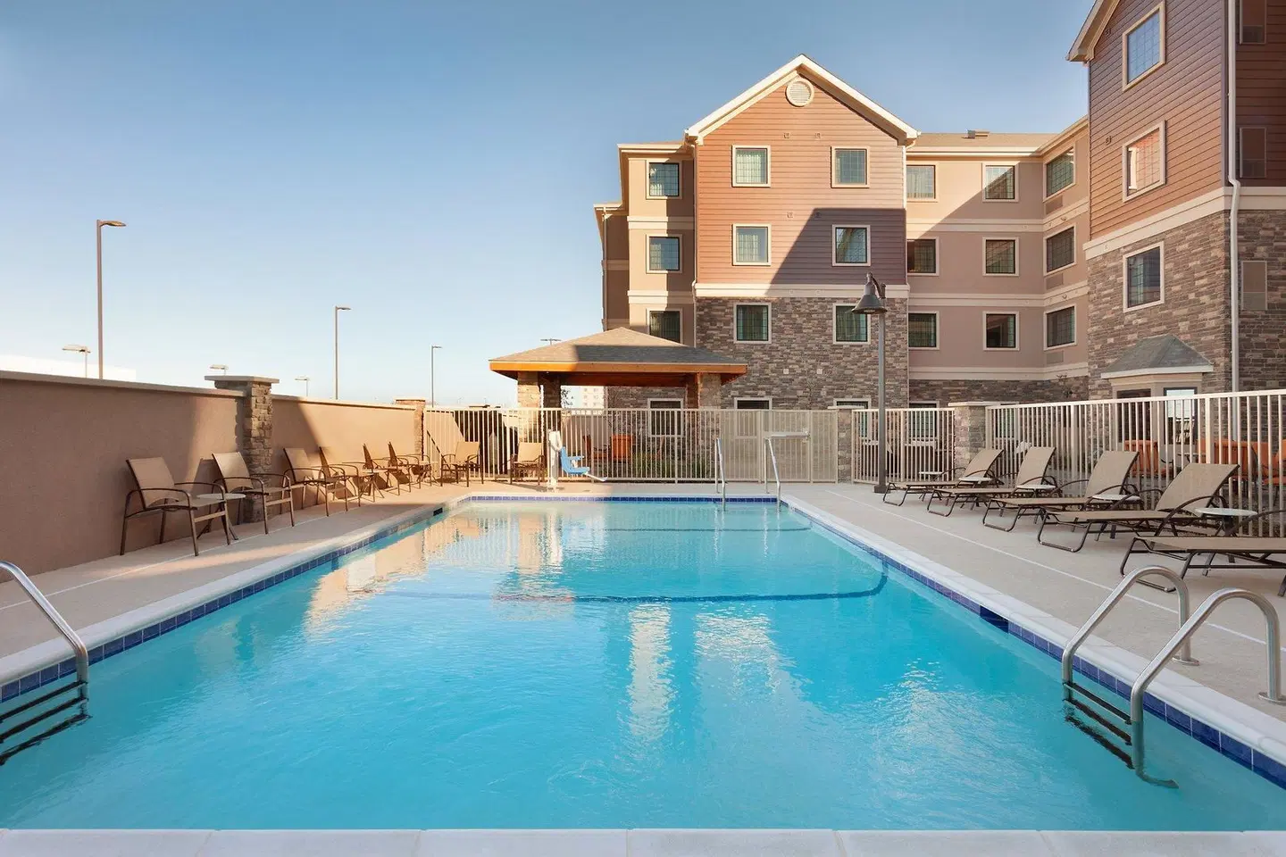 Staybridge Suites Midland by IHG OUTDOOR_POOL