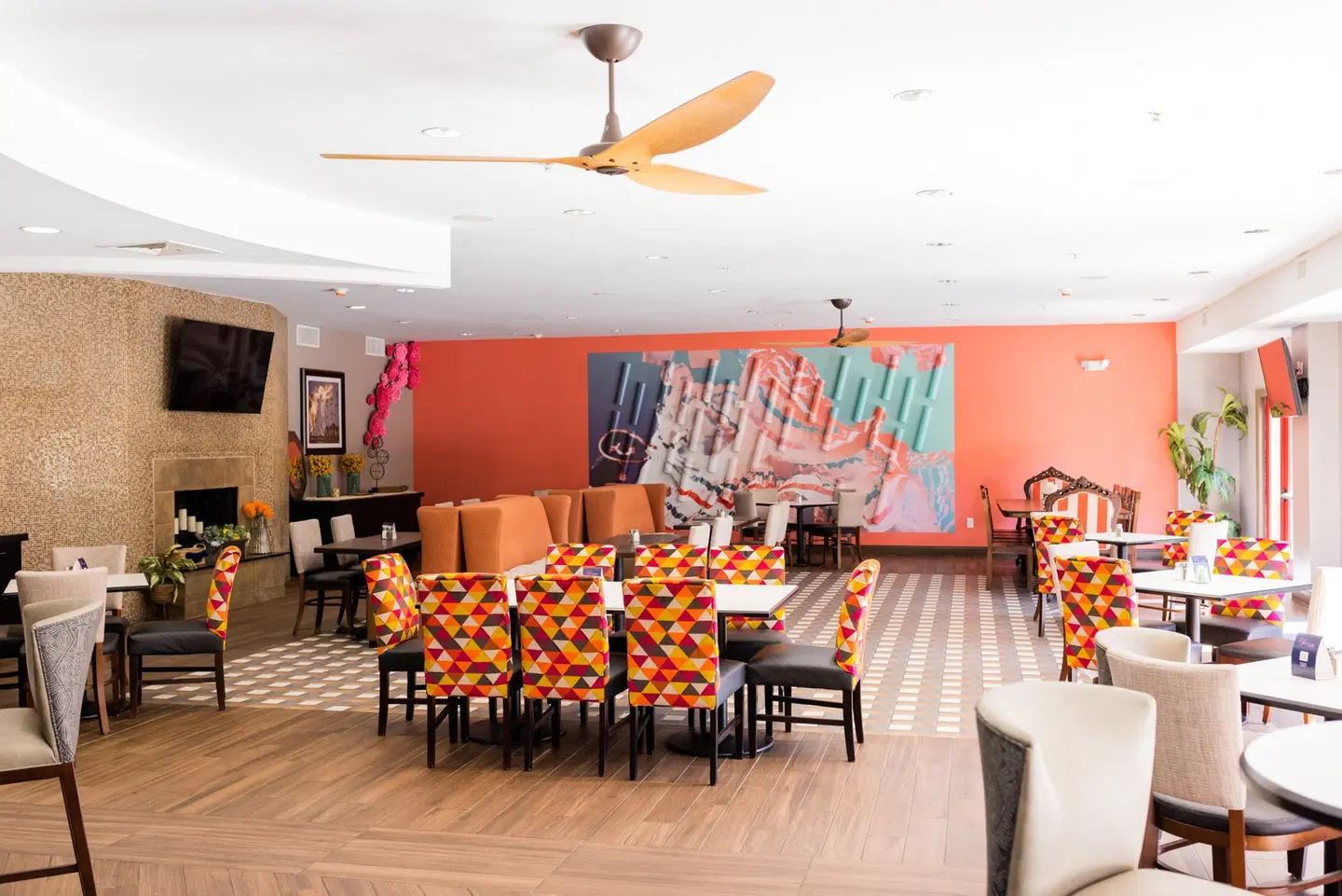 Hotel Indigo San Antonio Riverwalk by IHG Restaurant