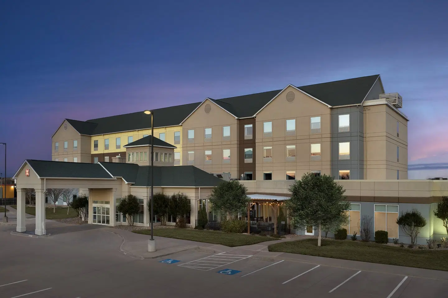 Hilton Garden Inn Abilene EXTERIOR