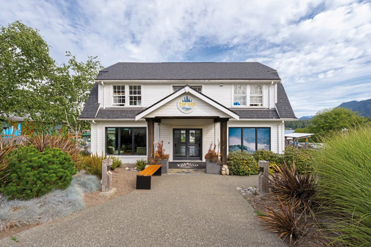 Tofino Resort & Marina EXTERIOR