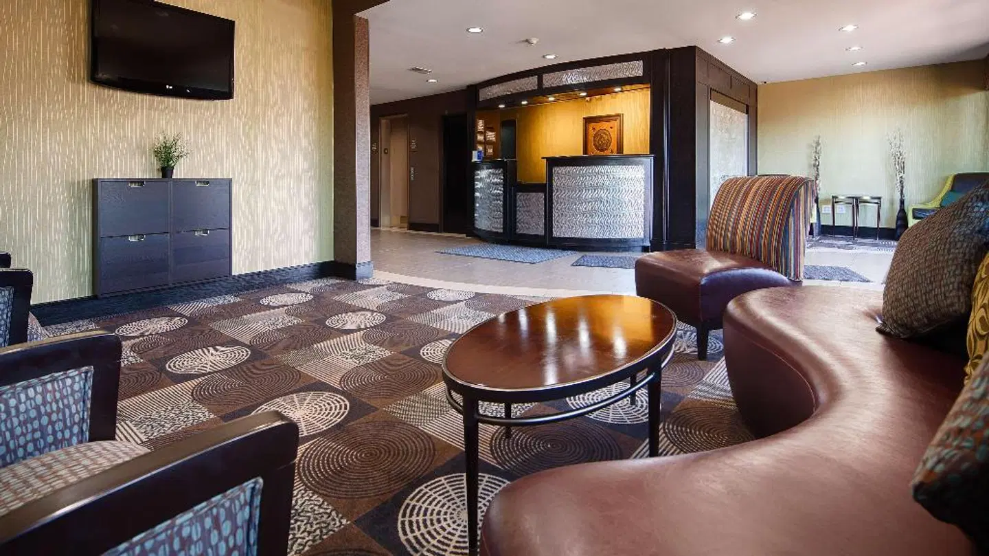 Best Western Plus Arlington North LOUNGE_LOBBY