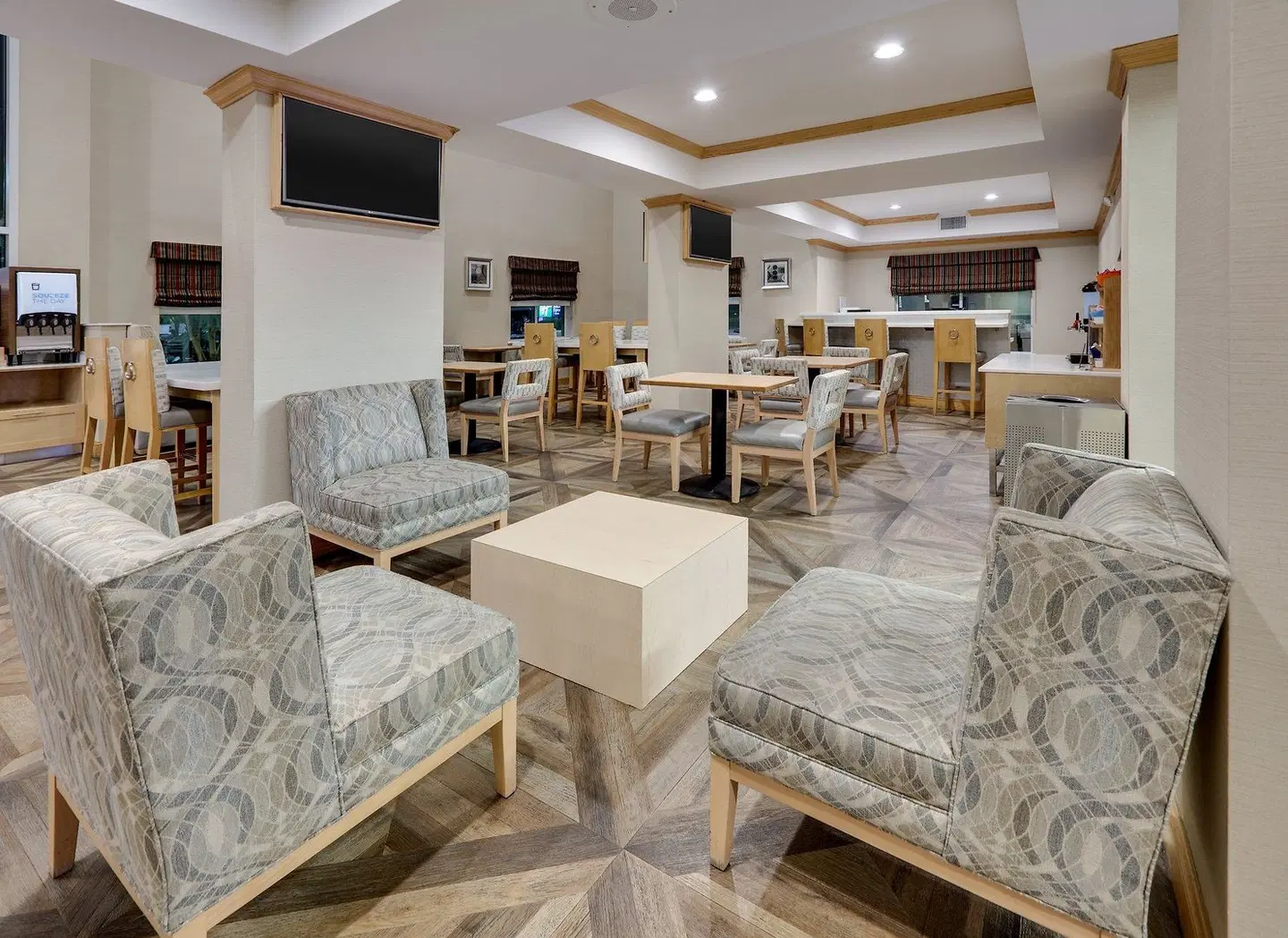 Holiday Inn Express & Suites San Antonio - Brooks City Base by IHG LOUNGE_LOBBY