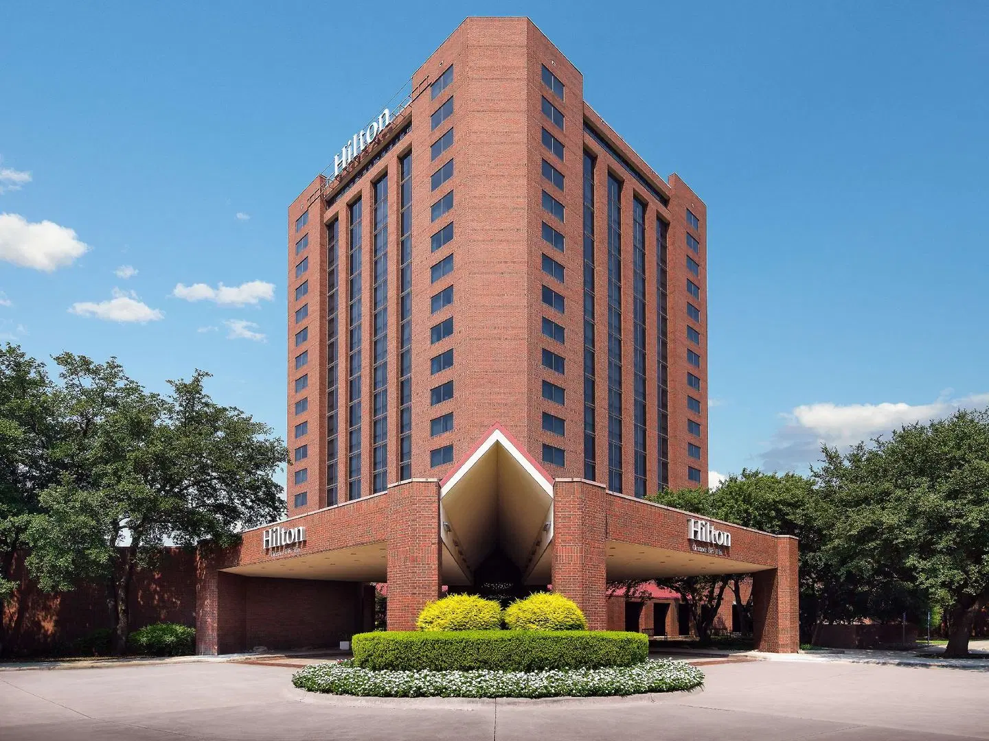 Hilton Richardson Dallas EXTERIOR