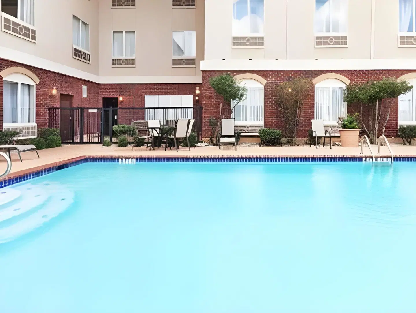 Holiday Inn Express & Suites Abilene by IHG OUTDOOR_POOL