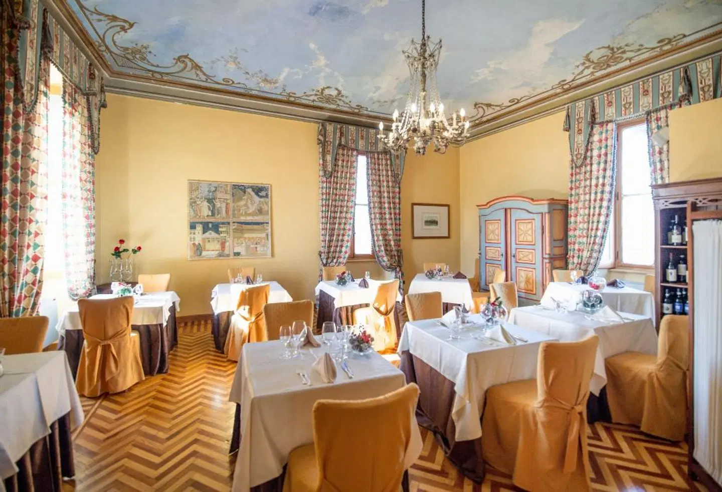Castello Rosso Restaurant