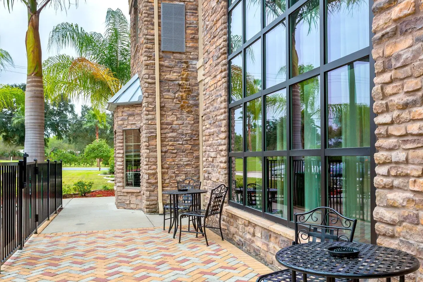 Staybridge Suites Mcallen by IHG Terrasse