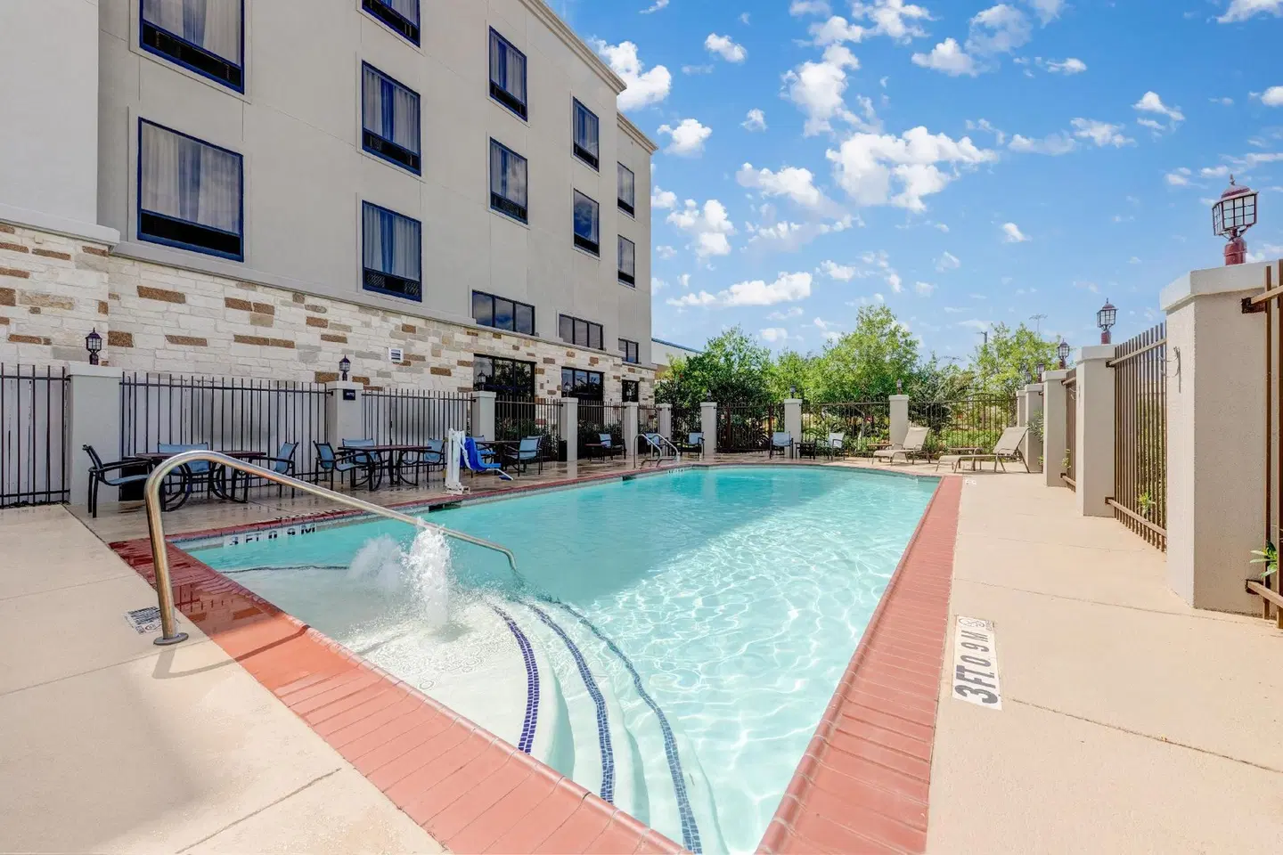 Hampton Inn & Suites Houston/Pasadena OUTDOOR_POOL