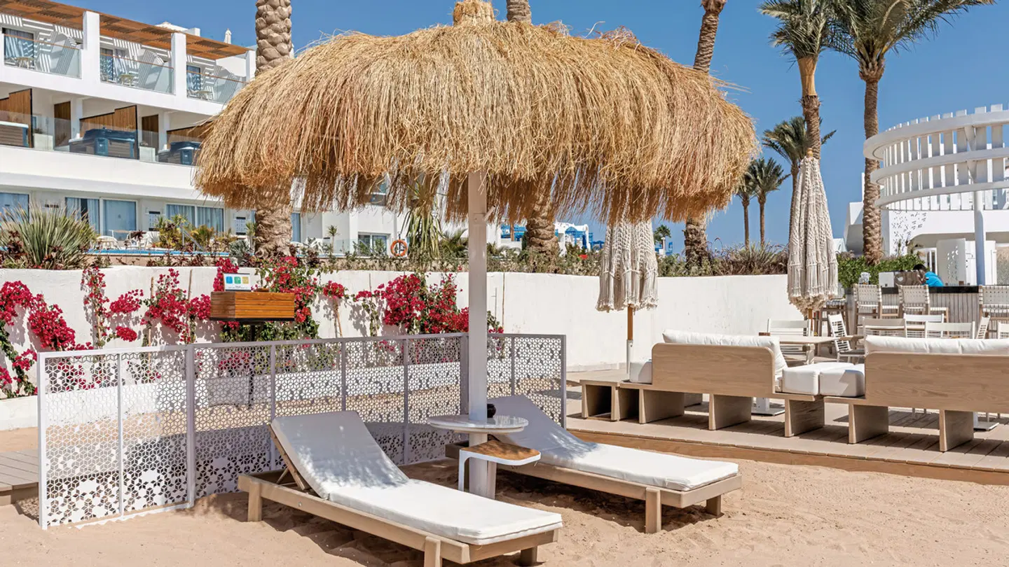 SUNRISE Remal Beach Resort Bar