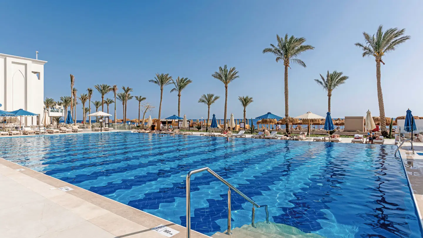 SUNRISE Remal Beach Resort OUTDOOR_POOL