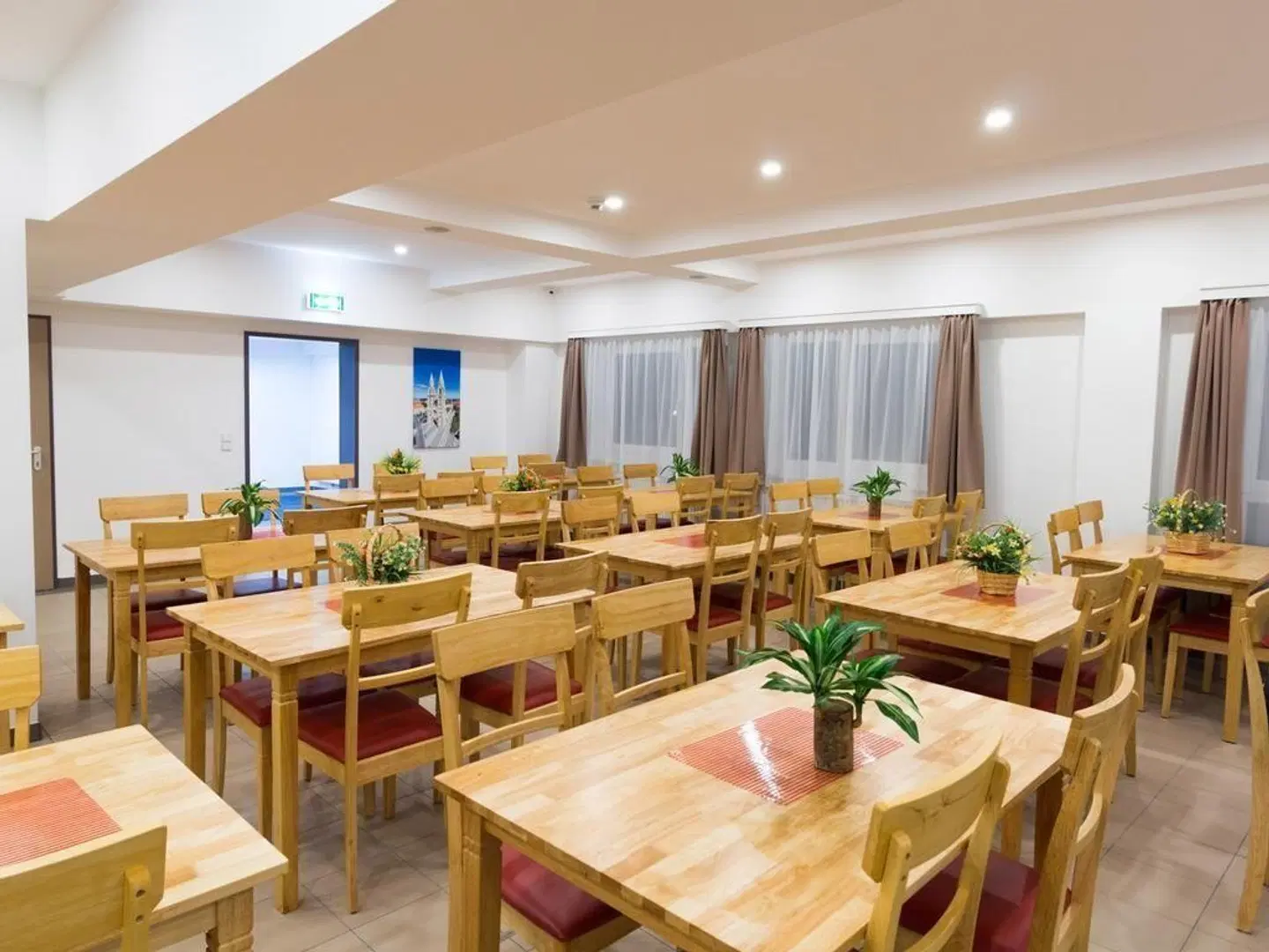 Win Budget B&B Restaurant