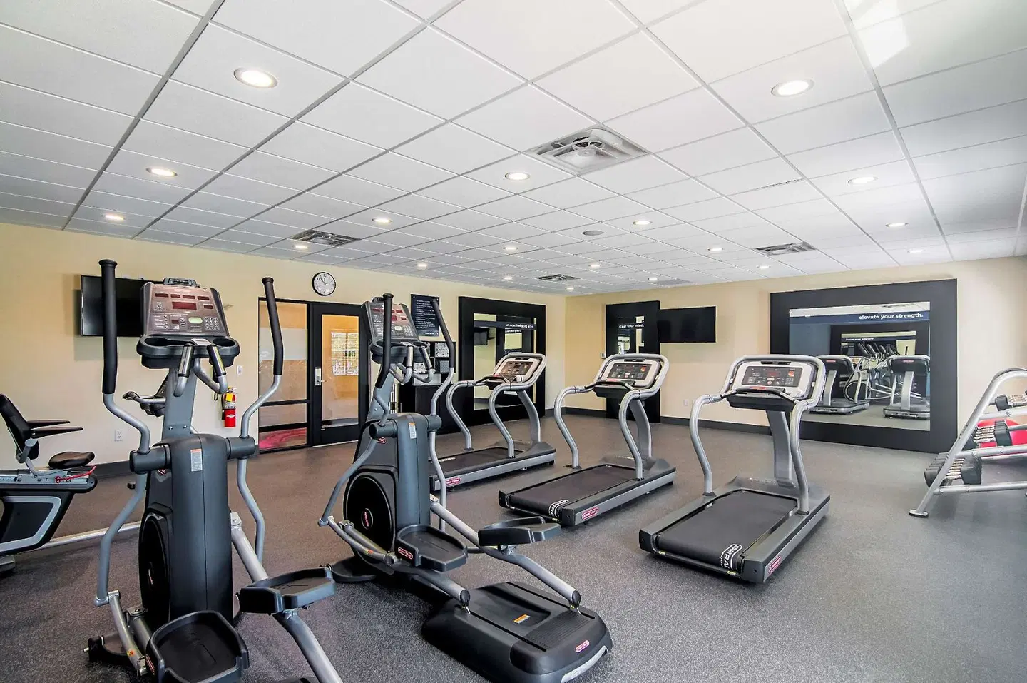 Hampton Inn & Suites Dallas/Richardson SPORTS_AND_LEISURE
