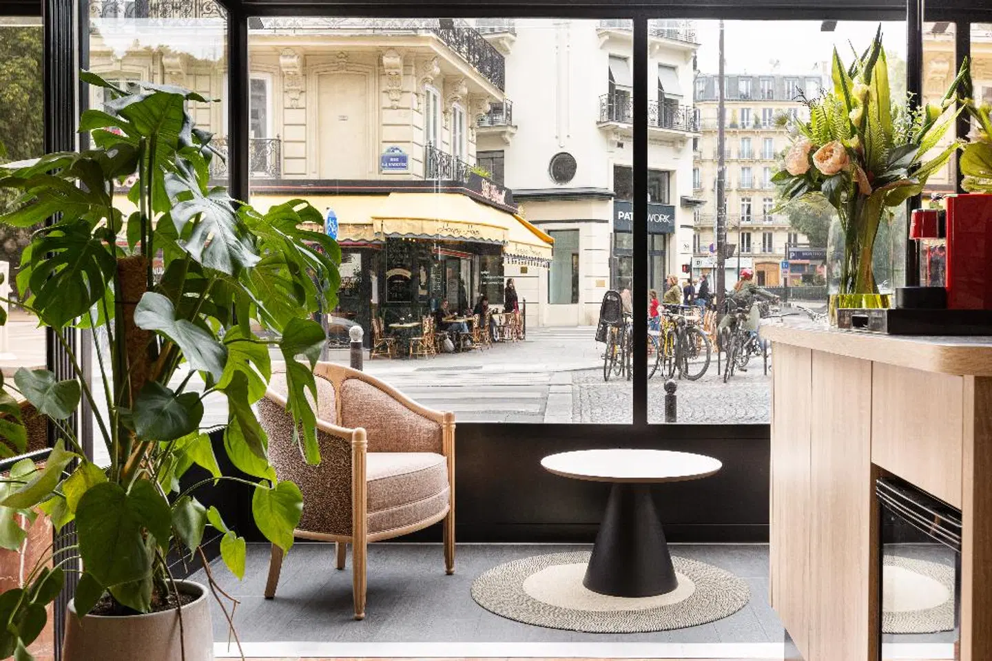 Opera Lafayette Bar