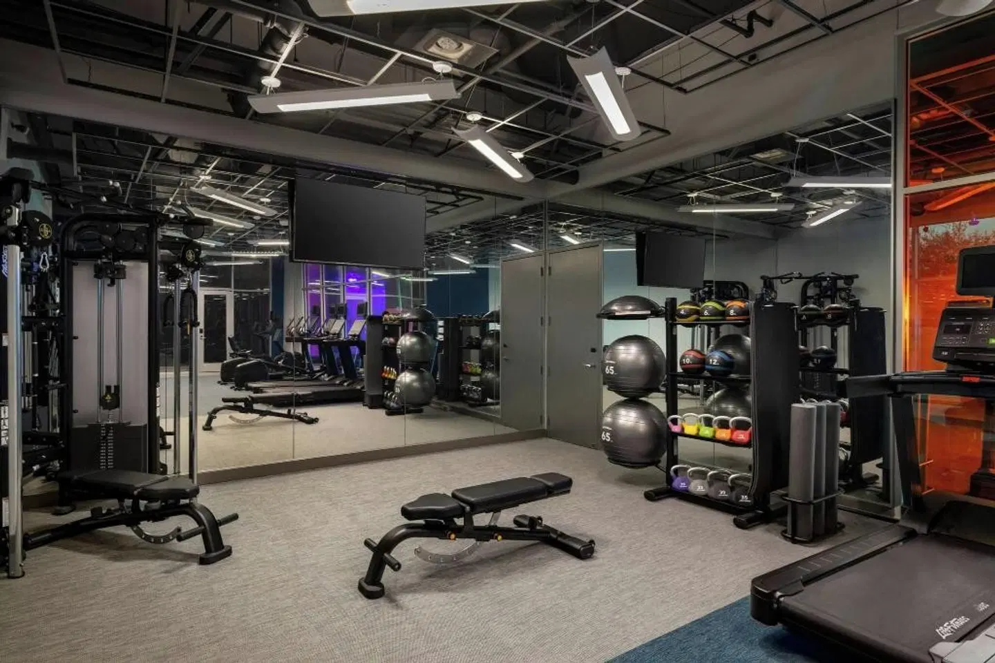 Aloft by Marriott Houston by the Galleria SPORTS_AND_LEISURE