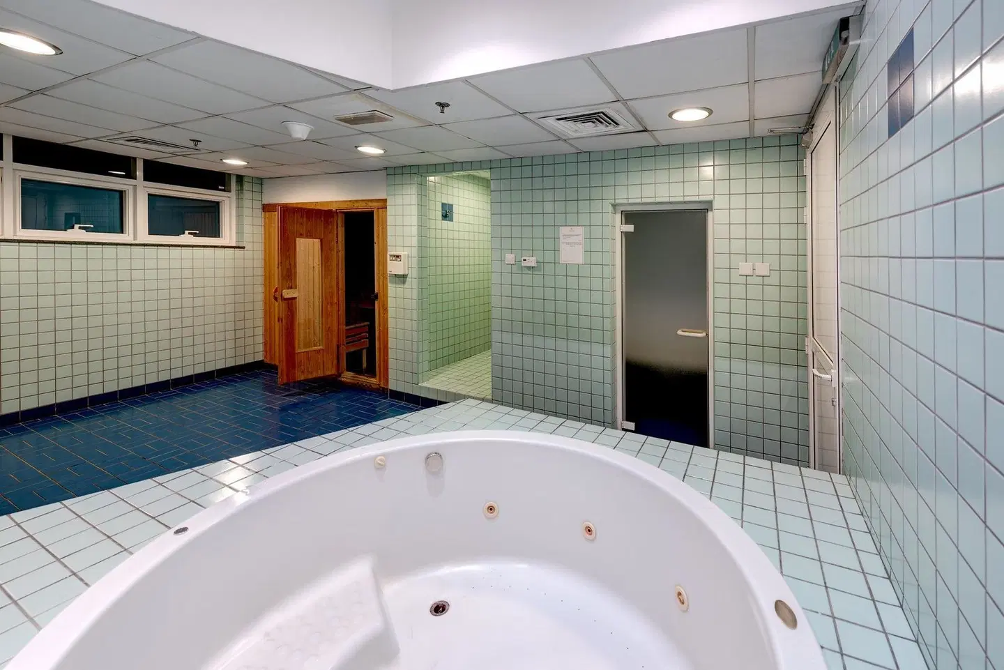 Emirates Grand Hotel Badezimmer