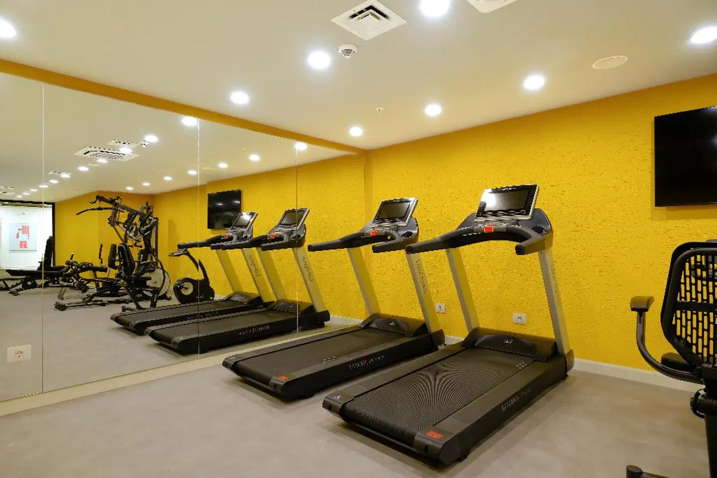 New Inn Hotel Old Town SPORTS_AND_LEISURE