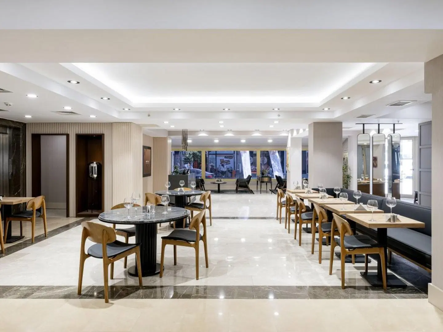 Merlin Hotel Istanbul Bar