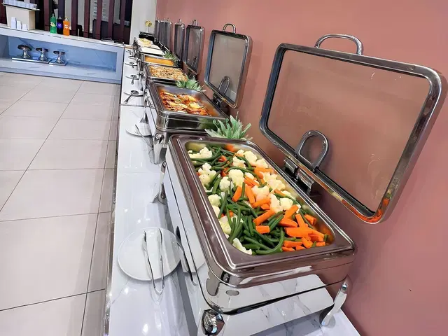 Rozana Hotel Restaurant