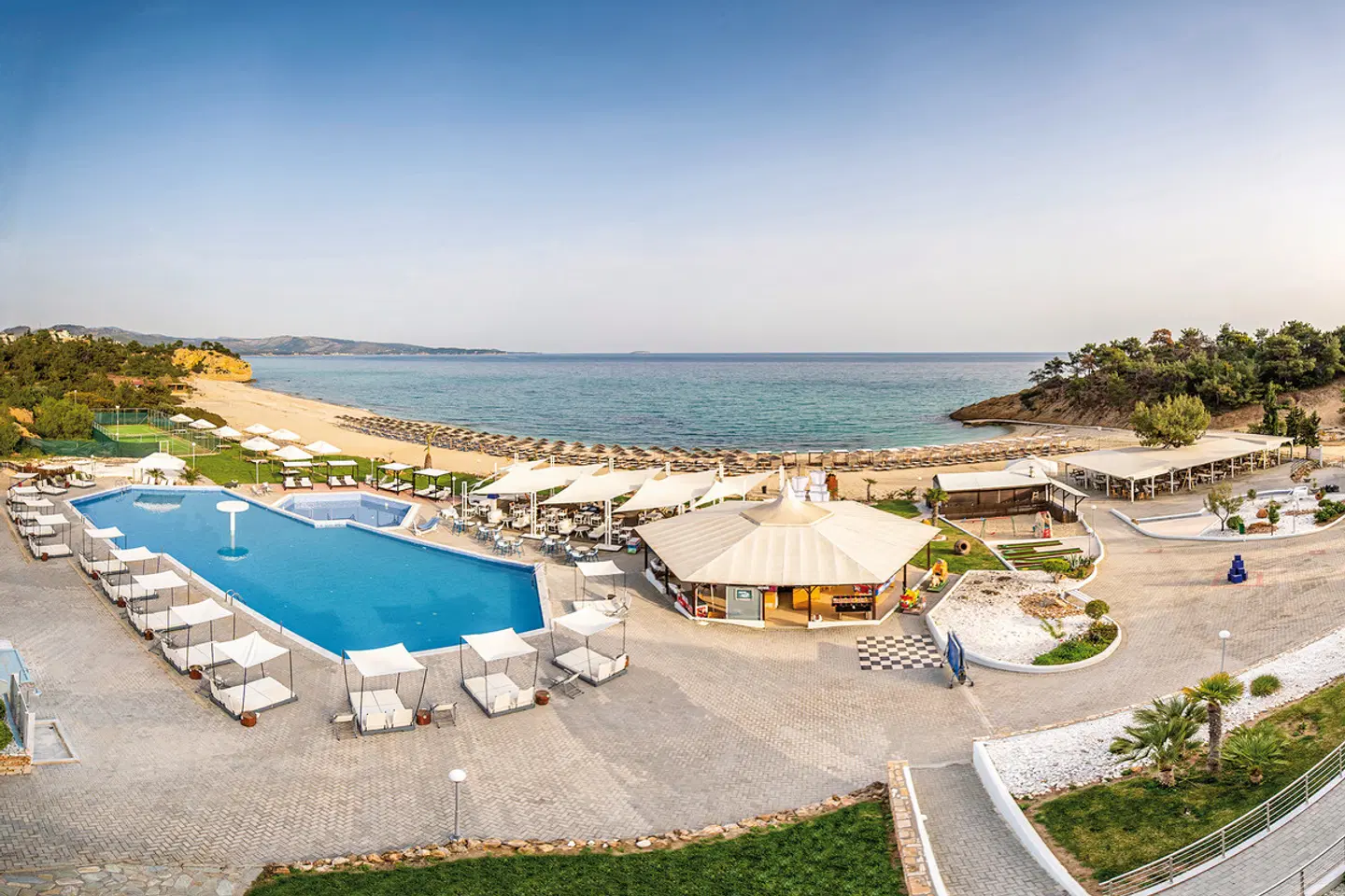 Blue Dream Palace OUTDOOR_POOL