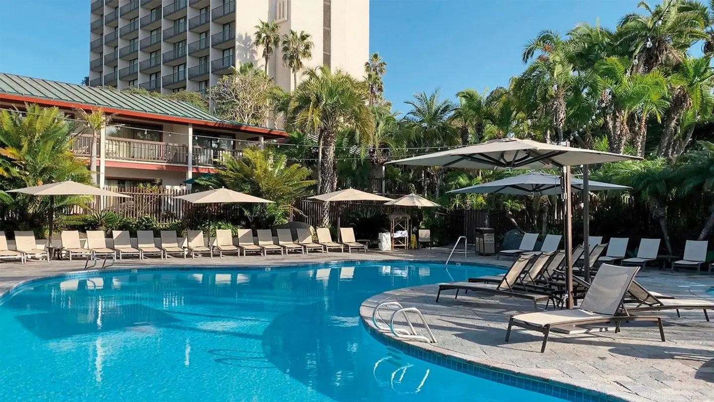 Catamaran Resort Hotel and Spa OUTDOOR_POOL