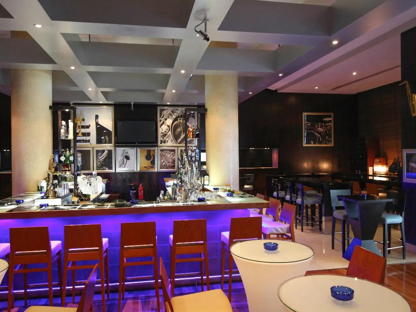 Novotel World Trade Centre Dubai Hotel Bar
