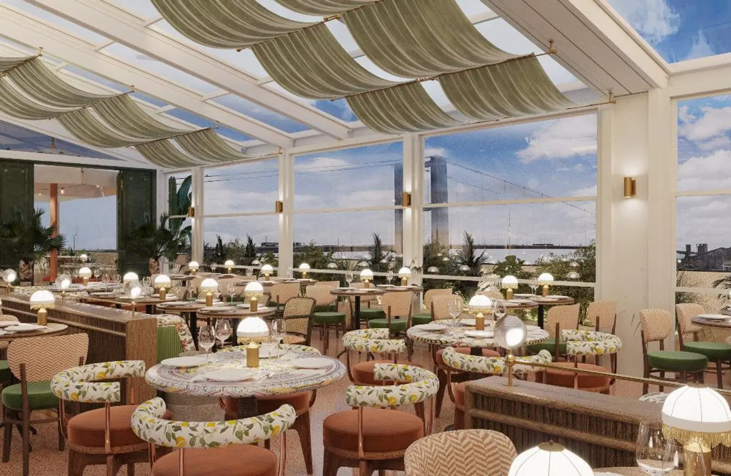 Crowne Plaza Istanbul Ortakoy Bosphorus by IHG Terrasse