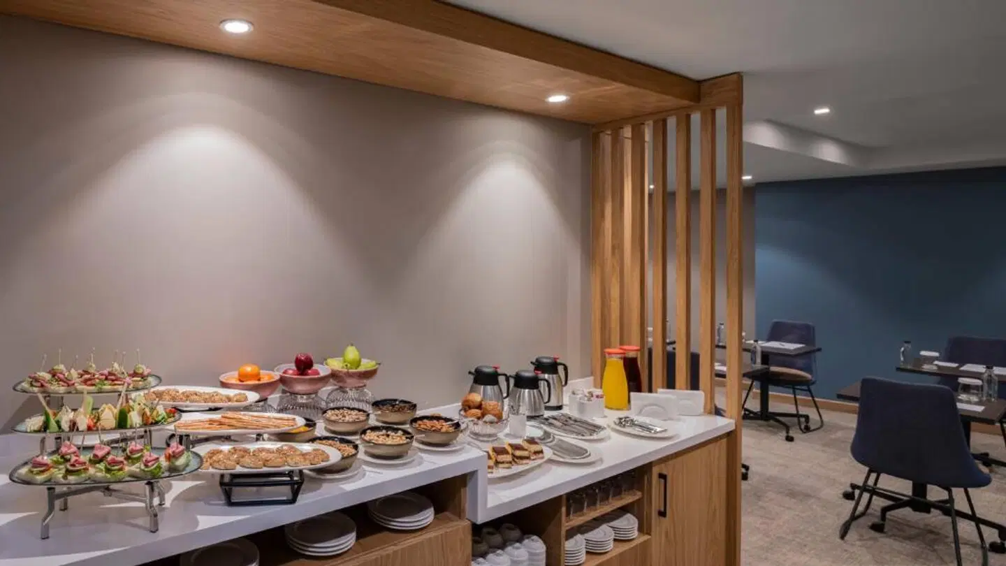 Hampton by Hilton Istanbul Sirkeci Restaurant