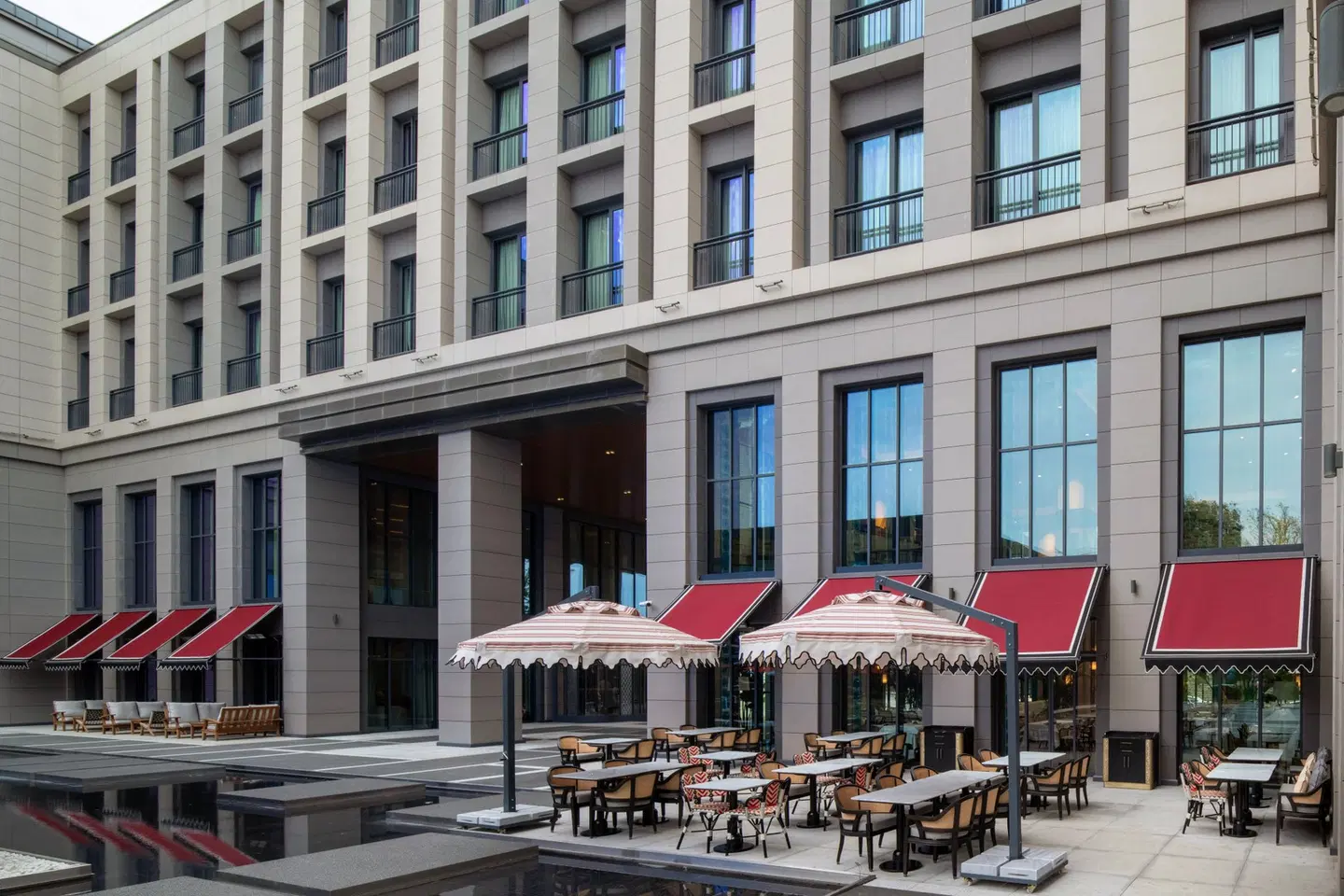 Altunizade Suites Istanbul, Curio Collection By Hilton Terrasse